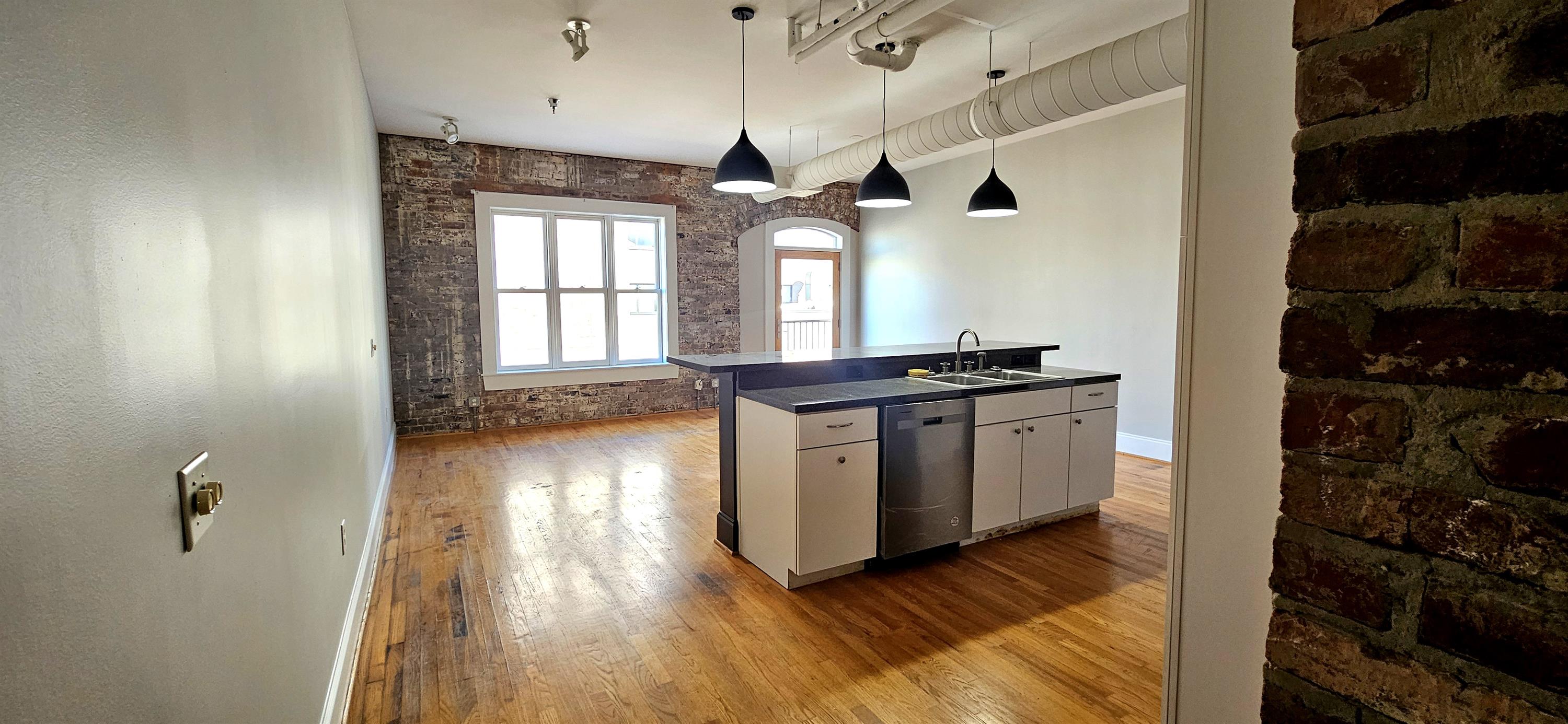 1417 Market Street - 27