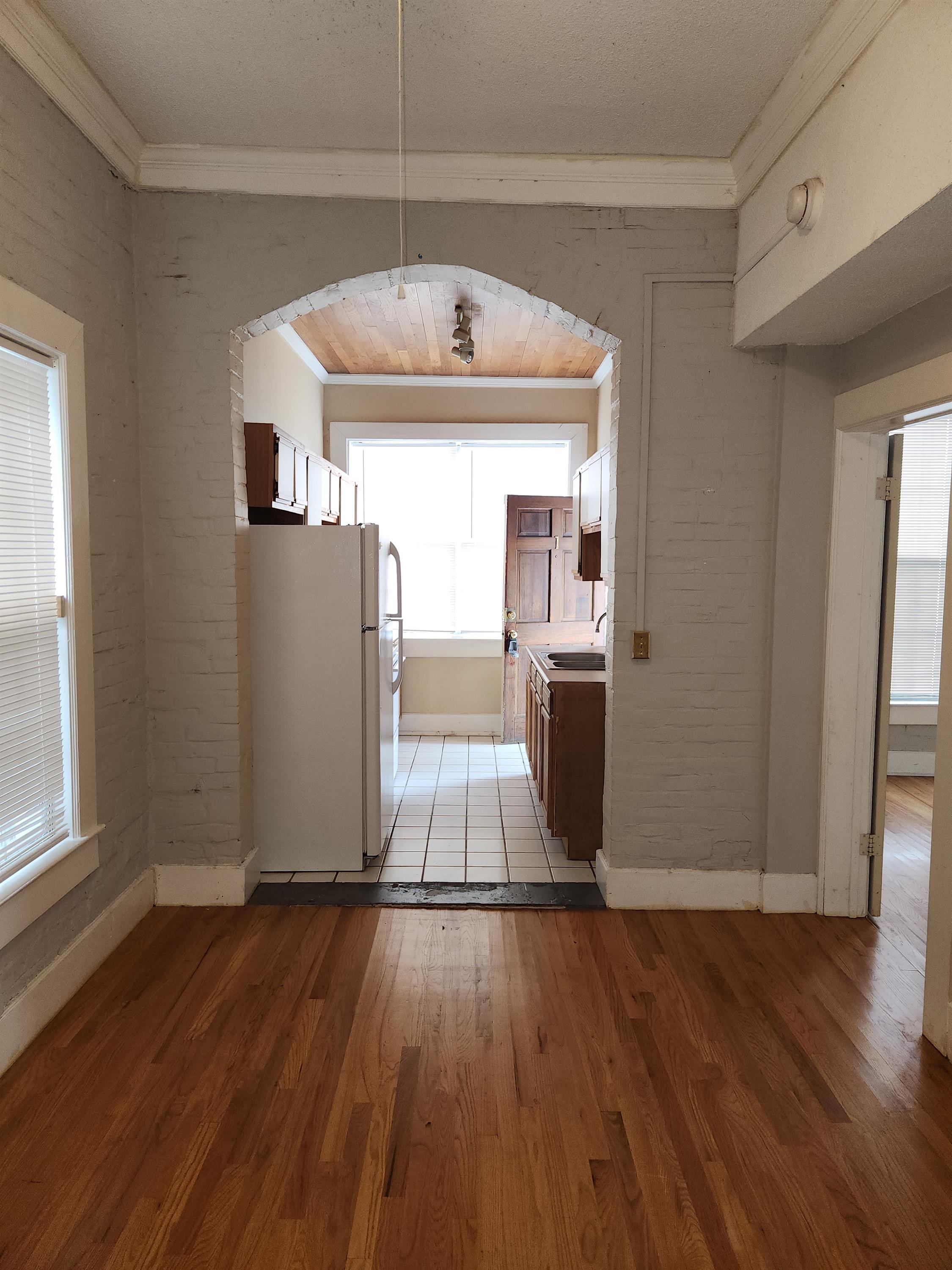 607 Lindsay Street- 1
