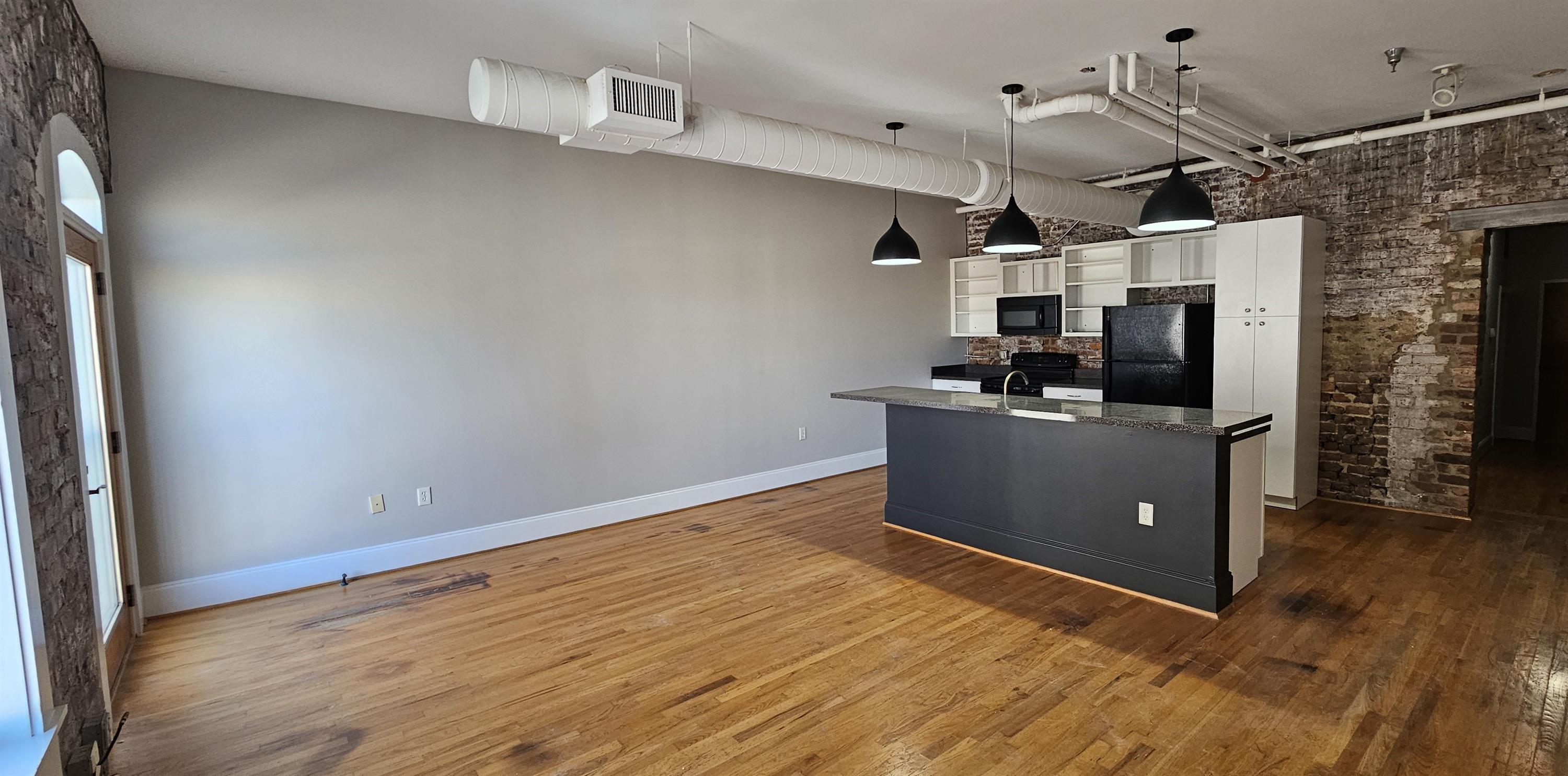 1417 Market Street - 27